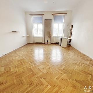 Pronájem bytu 2+kk 73 m² Brno Veveří, Jiráskova