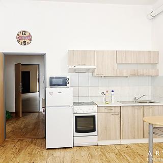 Pronájem bytu 2+kk 55 m² Brno Židenice, Šámalova