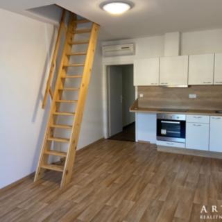 Pronájem bytu 1+kk, garsoniery 38 m² Brno