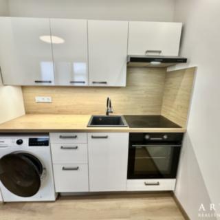 Prodej bytu 1+kk a garsoniéry 33 m² Brno, Kubíkova