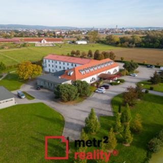 Prodej hotelu a penzionu 3 300 m² Olomouc Řepčín, Křelovská