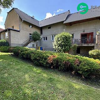 Prodej rodinného domu, 467m²