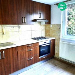 Pronájem bytu 3+1 78 m² Praha Satalice, Drahelická