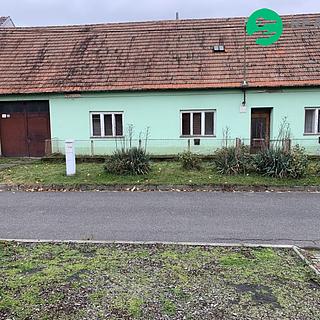 Prodej rodinného domu 316 m² Lužice