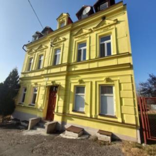 Prodej bytu 1+1 45 m² Karlovy Vary Doubí, Komenského