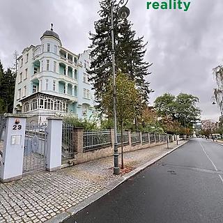Prodej bytu 3+1 130 m² Karlovy Vary, Krále Jiřího