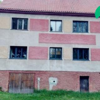 Prodej rodinného domu 200 m² Vroutek, Pod Věží 
