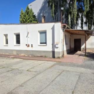 Pronájem výrobního objektu 249 m² Planá