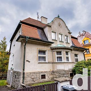 Prodej rodinného domu 380 m² Kraslice