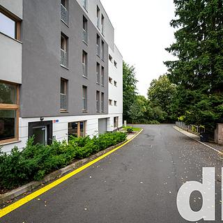 Prodej kanceláře 63 m² Karlovy Vary, Šumavská