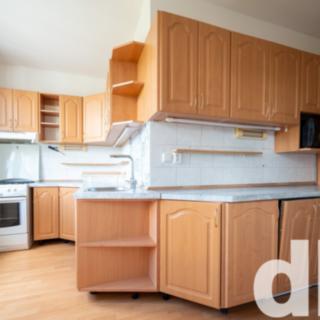 Pronájem bytu 4+1 84 m² Karlovy Vary Tašovice, Česká