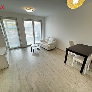 Pronájem bytu 2+kk 70 m² Praha