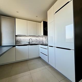 Prodej bytu 3+1 71 m² Pardubice Studánka, Boháčova