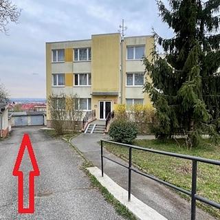 Prodej garáže 16 m² Praha Kobylisy, Klíčanská
