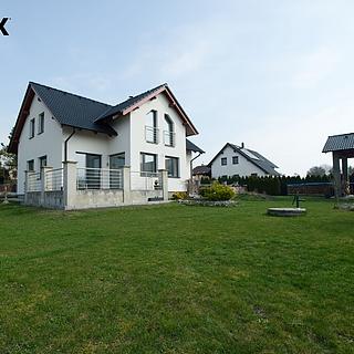 Prodej rodinného domu 177 m² Kostelní Hlavno