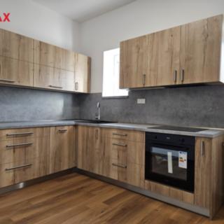 Pronájem bytu 2+1 67 m² Chrudim I, Resselovo náměstí