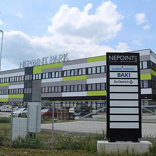 Pronájem kanceláře 686 m² Nehvizdy, Okružní