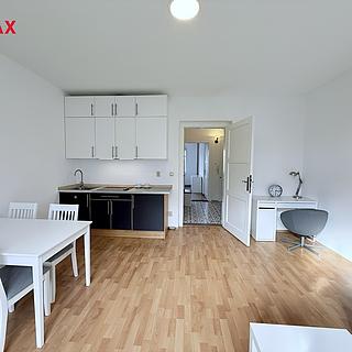 Pronájem bytu 2+kk 50 m&sup2; Praha