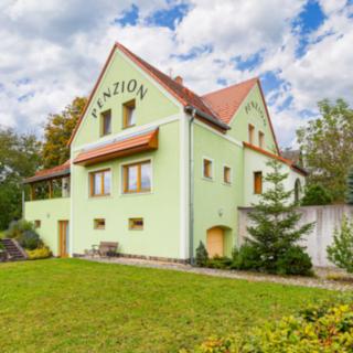 Prodej rodinného domu 341 m² Třeboň Stará Hlína
