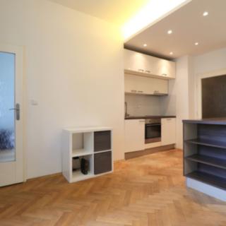 Pronájem bytu 2+kk 46 m² Praha