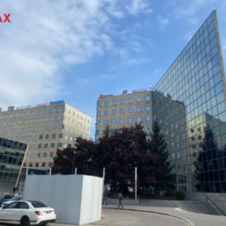 Pronájem kanceláře 173 m² Praha