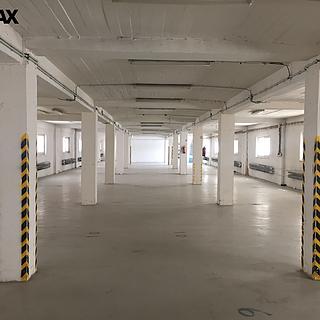 Pronájem skladu 800 m&sup2; Praha