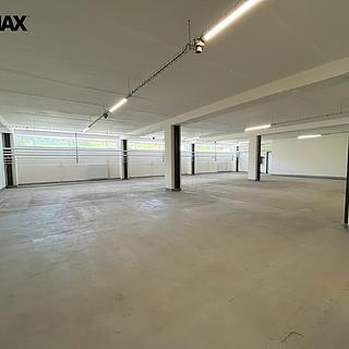 Pronájem skladu 436 m² Praha Horní Počernice, Ve žlíbku