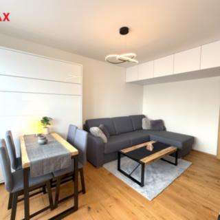 Pronájem bytu 2+1 53 m² Praha