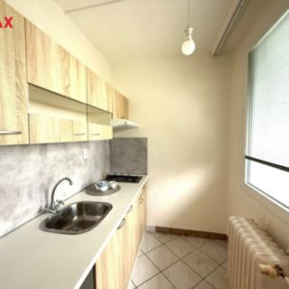 Pronájem bytu 1+1 29 m² Praha