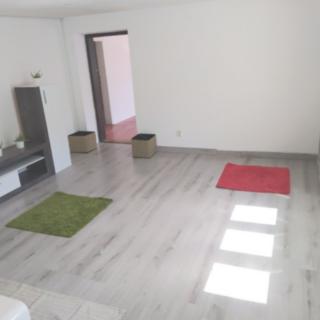 Pronájem bytu 3+1 87 m² Řícmanice