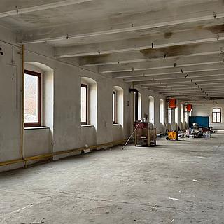 Pronájem ostatního komerčního prostoru 400 m² Lhota Rapotina