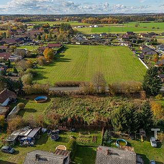 Prodej stavební parcely 1 242 m² Labské Chrčice