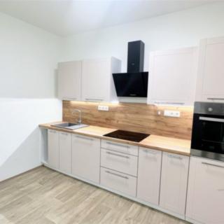 Pronájem bytu 2+kk 44 m² Boskovice, Hálkova