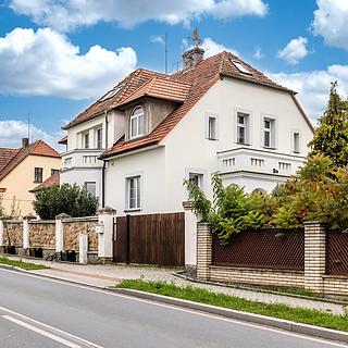 Prodej rodinného domu 395 m² Dobřany