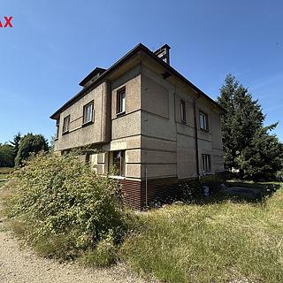 Prodej stavební parcely 9533 m² Druztová