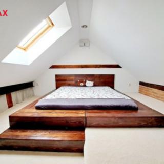 Prodej bytu 2+1 90 m² Jince, Jana Žižky