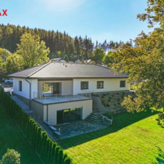 Prodej rodinného domu 250 m² Milín