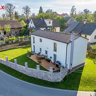 Prodej rodinného domu 140 m² Pyšely Zaječice, Na Návsi