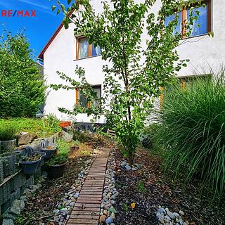 Prodej rodinného domu 263 m² Okrouhlo