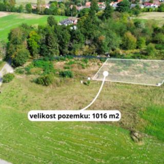 Prodej stavební parcely 1 016 m² Milešov