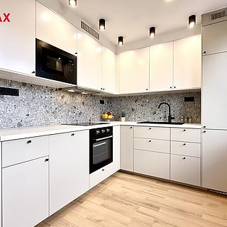 Prodej bytu 3+1 70 m² Ústí nad Labem Ústí nad Labem-centrum, SNP