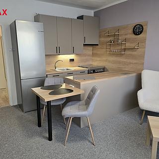Prodej bytu 2+kk 43 m² Děčín XXXII-Boletice nad Labem, Májová
