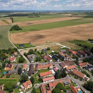Prodej stavební parcely 1 040 m² Čilec