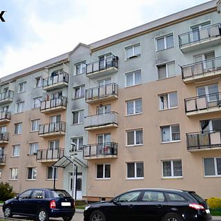 Pronájem bytu 1+1 31 m&sup2; Luštěnice
