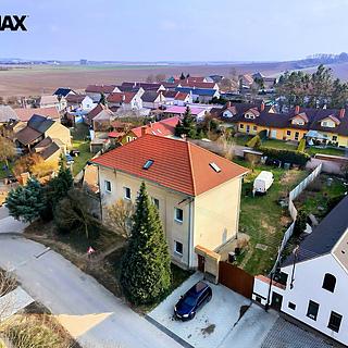 Prodej rodinného domu 204 m² Račiněves