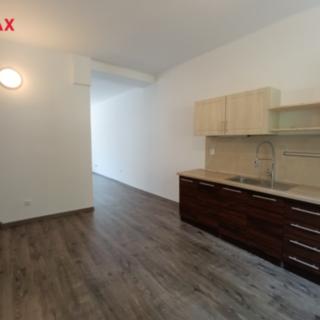 Pronájem bytu 2+kk 61 m² Teplice, Litoměřická