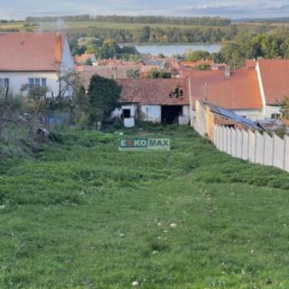 Prodej stavební parcely 1953 m² Hlohovec