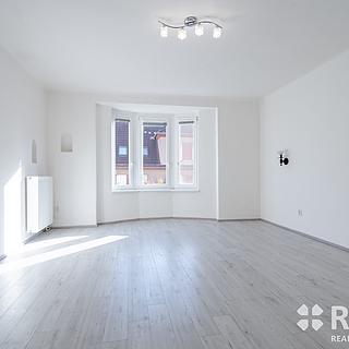 Pronájem bytu 3+1 120 m² Brno