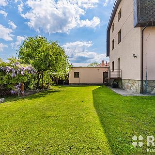 Pronájem bytu 2+1 77 m² Praha