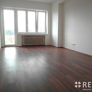Pronájem bytu 1+1 30 m&sup2; Brno
